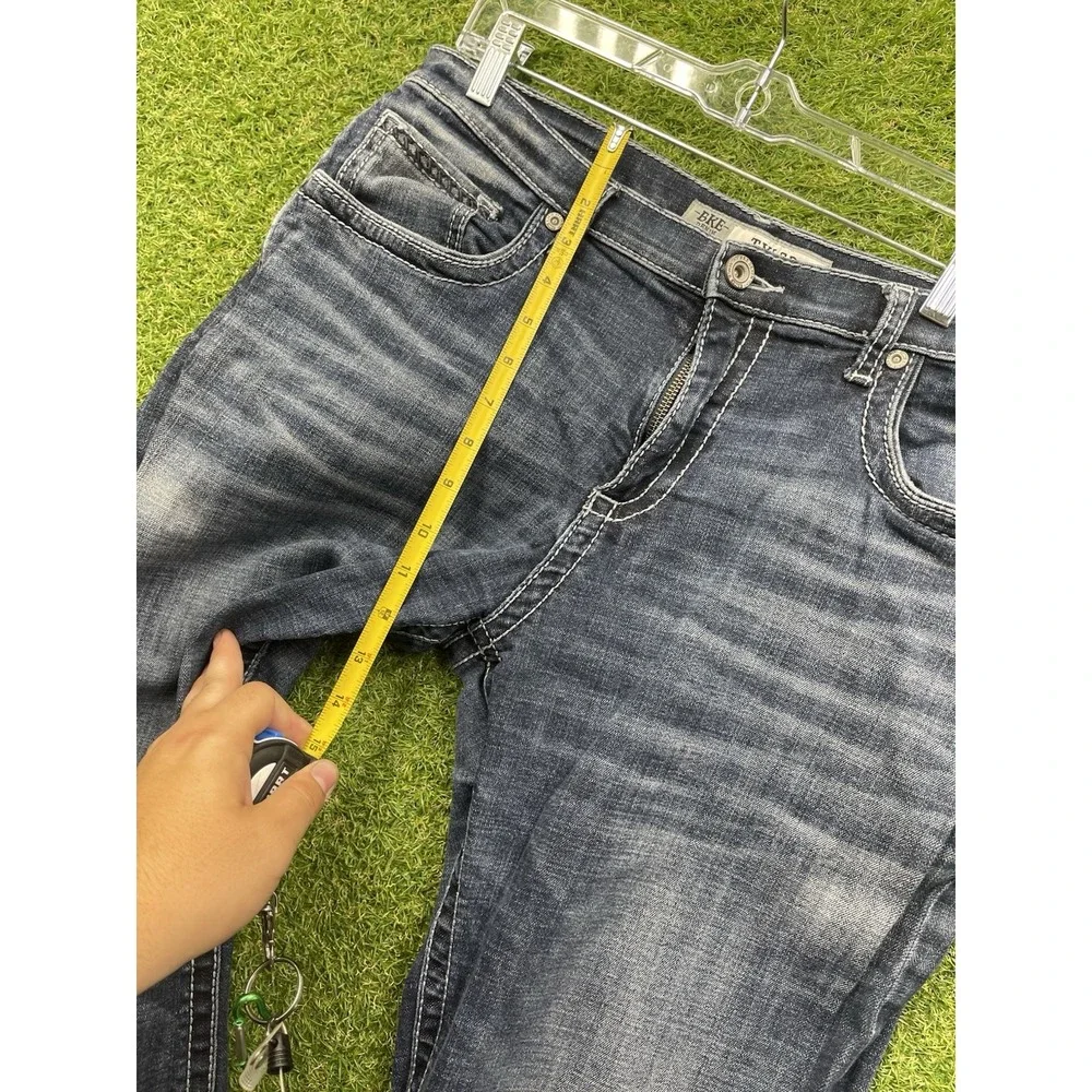 Buckle shop confidence